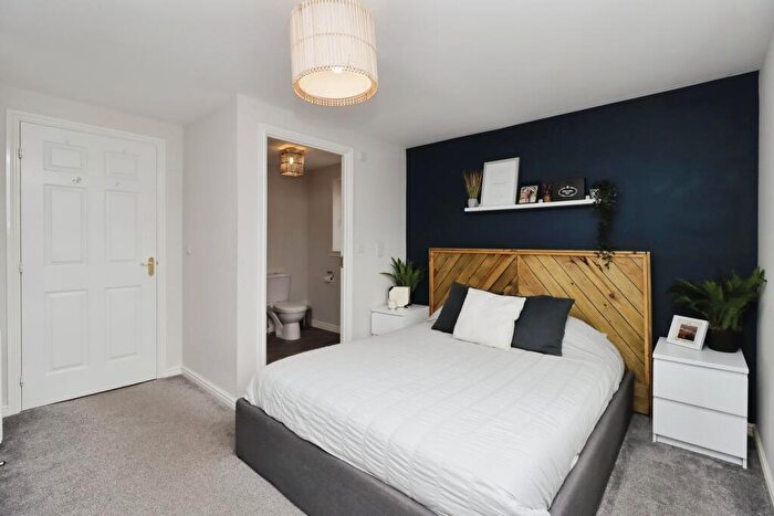 4 Bedroom Detached House For Sale In Trinity Crescent, Kelty, Fife, KY4