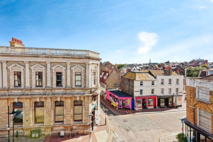 3 Bedroom Flat For Sale In Fort Road, Margate, Kent, CT9