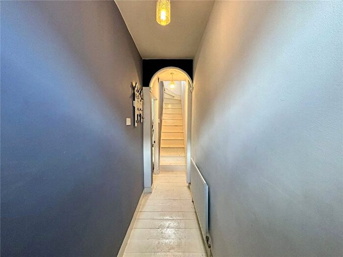 3 Bedroom Terraced House For Sale In Vernon Terrace, Northampton, Northamptonshire, NN1