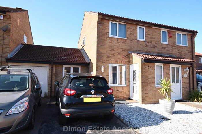 3 Bedroom Semi Detached House For Sale In Foxlea Gardens, Gosport, PO12