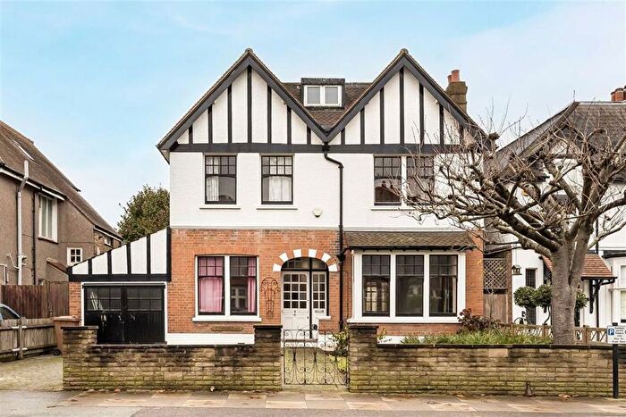 5 Bedroom Property To Rent In Handen Road, Lee, SE12