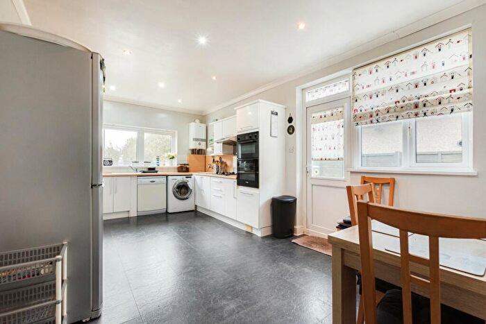 2 Bedroom Semi-Detached Bungalow For Sale In Blendon Road, Bexley, DA5