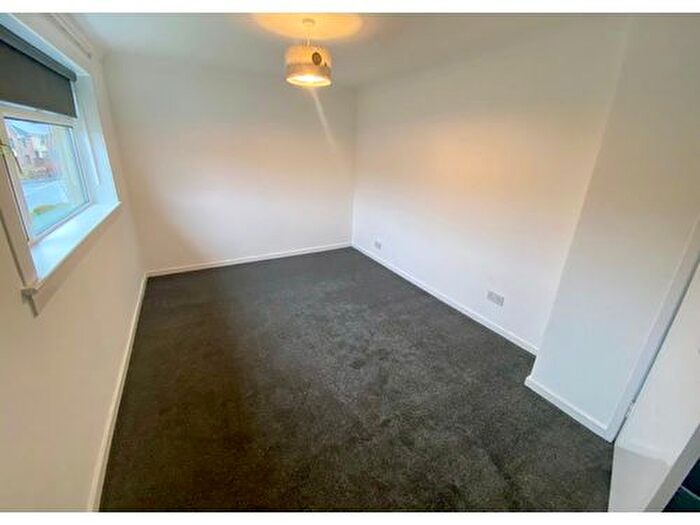 2 Bedroom End Of Terrace House To Rent In Elm Drive, Johnstone, PA5