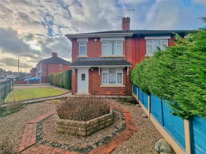 3 Bedroom Semi-Detached House To Rent In Mollison Road, Stoke-On-Trent, Staffordshire, ST3