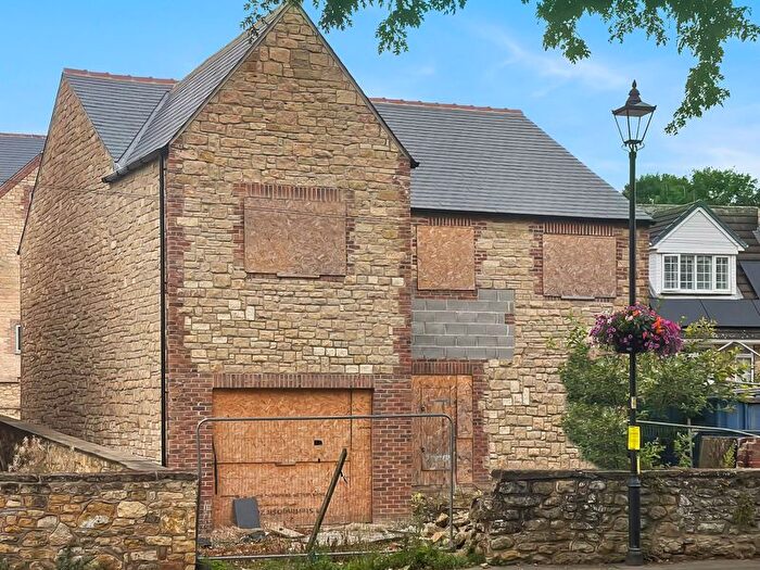 4 Bedroom Detached House For Sale In Estcourt Road, Darrington, Pontefract, WF8
