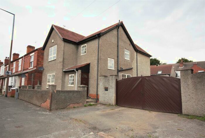 5 Bedroom Detached House To Rent In Nottingham Road, Ilkeston, DE7
