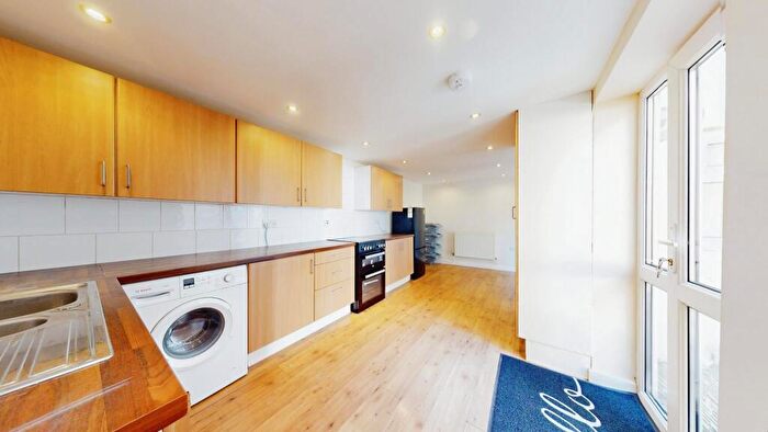 3 Bedroom Flat To Rent In Mill Road, Ely, Cardiff, CF5