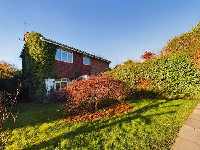 4 Bedroom House To Rent In Whitehill Road, Hitchin, SG4