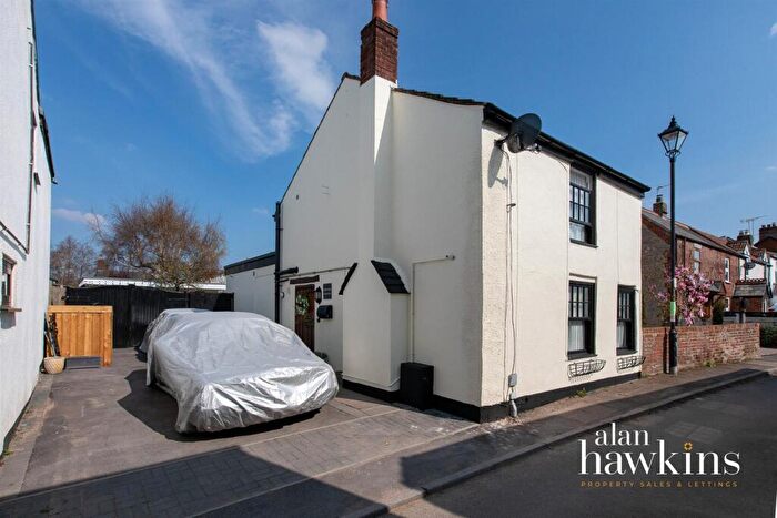 2 Bedroom Cottage For Sale In Church Street, Royal Wootton Bassett, SN4