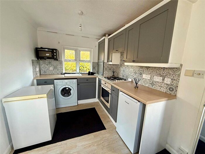 1 Bedroom Park Home For Sale In Thatched Cottage Park, Southampton Road, Lyndhurst, Hampshire, SO43