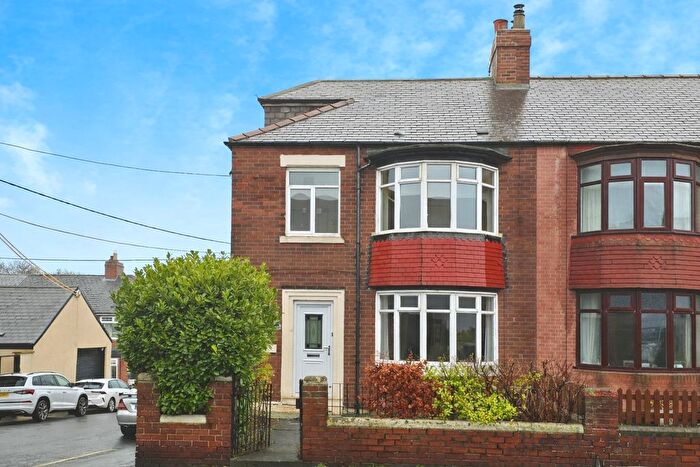 5 Bedroom End Of Terrace House To Rent In Medomsley Road, Consett, Durham, DH8