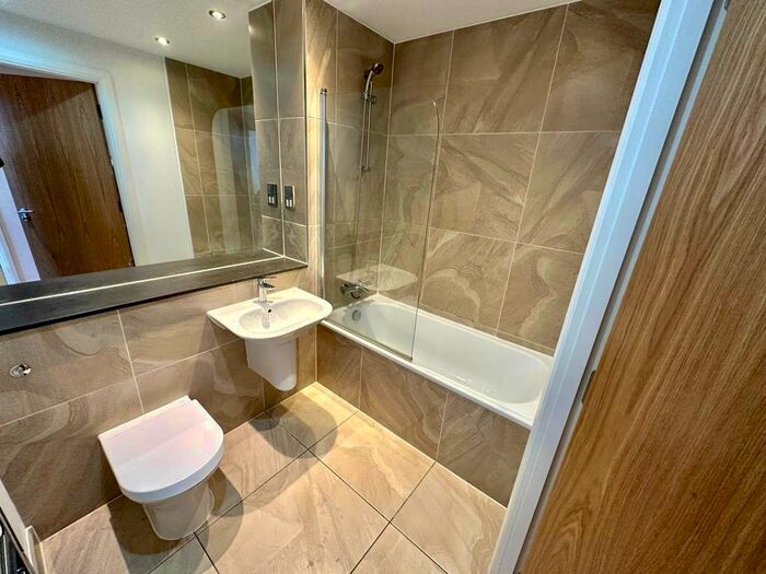 1 Bedroom Flat To Rent In Warple Way, London, W3