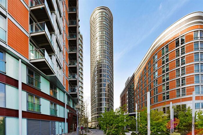 1 Bedroom Duplex For Sale In Ontario Tower, Fairmont Avenue, E14