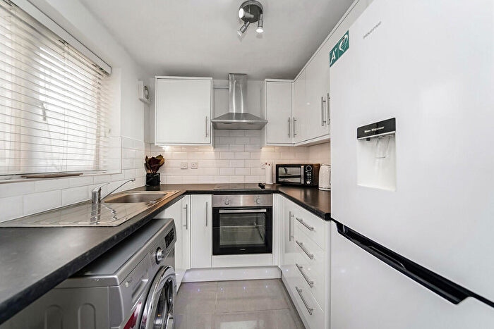 1 Bedroom Flat To Rent In Viking Place, Seymour Road, London, E10