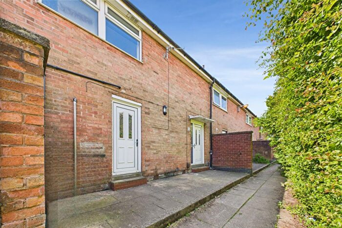 3 Bedroom Terraced House For Sale In Morland Road, Herdings., S14