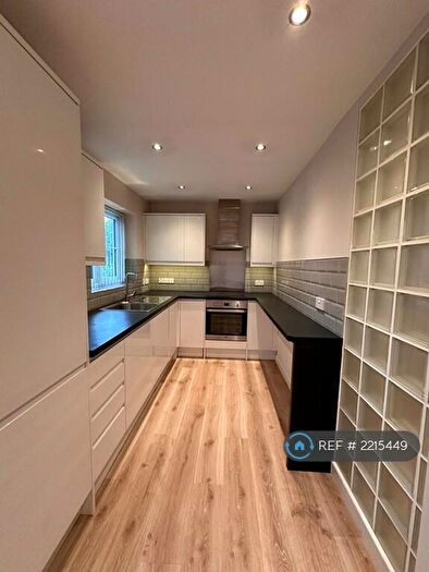 1 Bedroom Flat To Rent In Constable Court, London, SE16