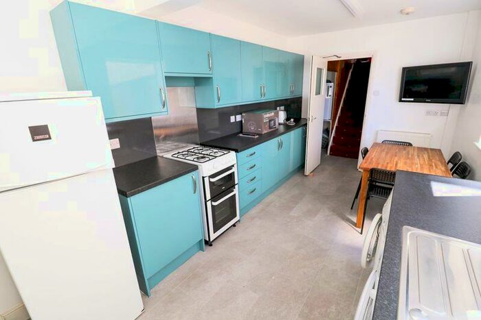 5 Bedroom Terraced House To Rent In Ewhurst Road, Brighton, BN2