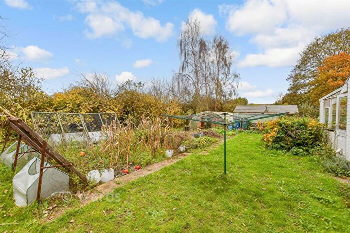3 Bedroom End Of Terrace House For Sale In Perry Court Cottage, Garlinge Green, Canterbury, Kent, CT4