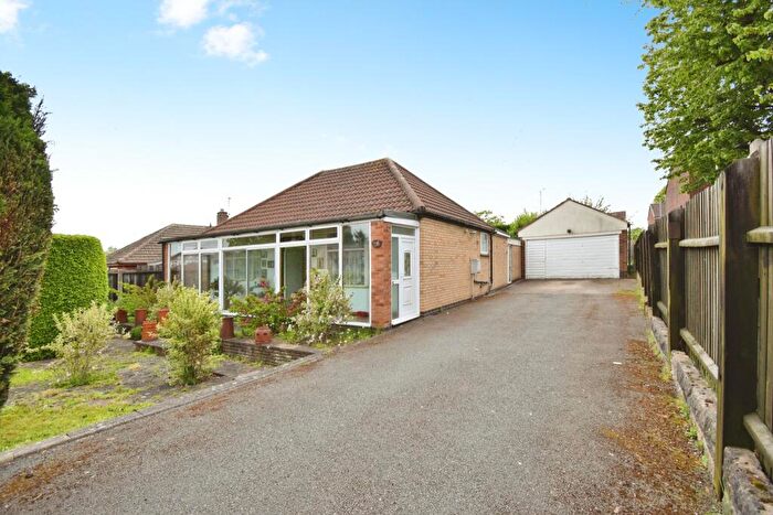 4 Bedroom Bungalow For Sale In Ocean Road, Leicester, LE5