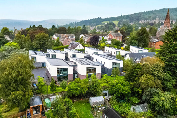 2 Bedroom Flat For Sale In Mcglashan Gardens, Crieff, Perth And Kinross, PH7