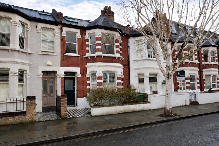 2 Bedroom Flat To Rent In Beltran Road, London, SW6