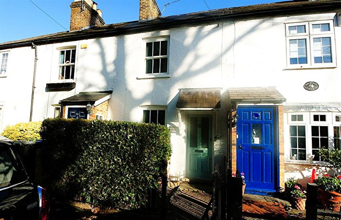 2 Bedroom Cottage For Sale In Middle Hill, Englefield Green, TW20