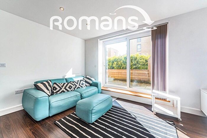 1 Bedroom Apartment For Sale In Drake Way, Reading, Berkshire, RG2