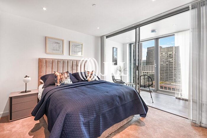 1 Bedroom Flat To Rent In Landmark Pinnacle, Marsh Wall, E14