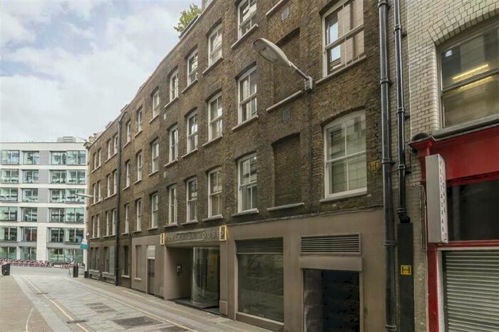 1 Bedroom Flat To Rent In Poppins Court, Fitzrovia & Covent Garden, EC4A