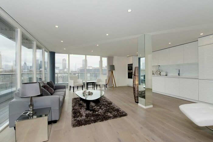 3 Bedroom Flat To Rent In Worcester Point, Central Street, London, EC1V