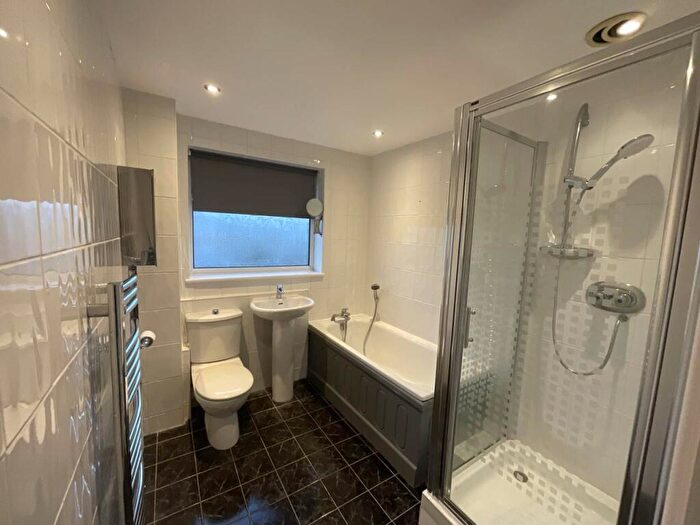 2 Bedroom Flat To Rent In Copperfield, , Chigwell, IG7