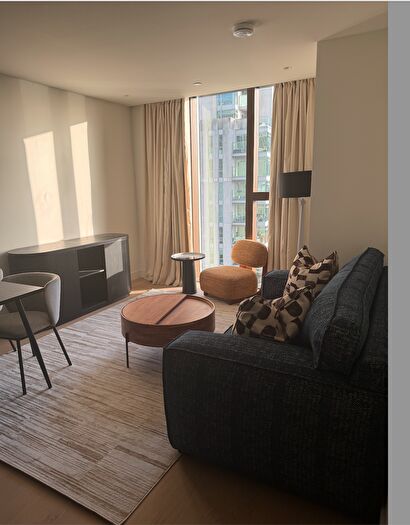 2 Bedroom Flat To Rent In Marsh Wall, London, E14