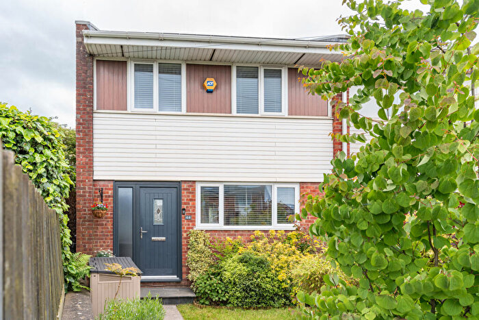 4 Bedroom End Of Terrace House For Sale In Knole Lane, Brentry, Bristol, BS10