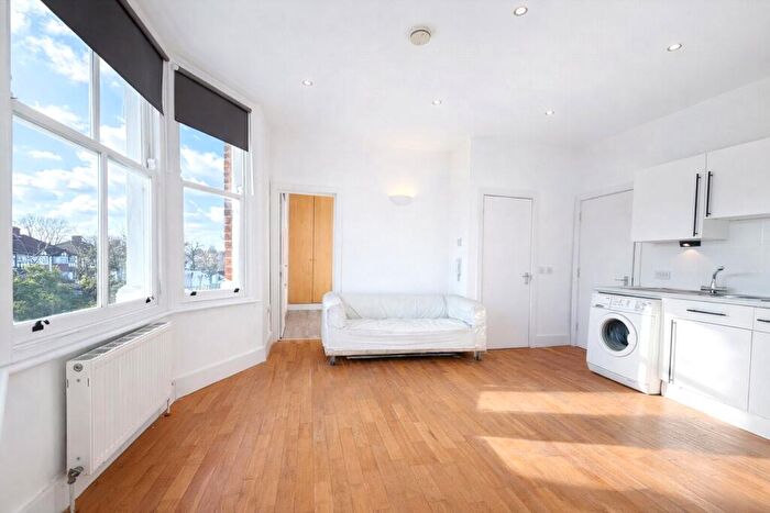 1 Bedroom Flat For Sale In St. Mildreds Road, London, SE12