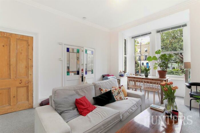 1 Bedroom Flat To Rent In Peckham Road, London, SE5