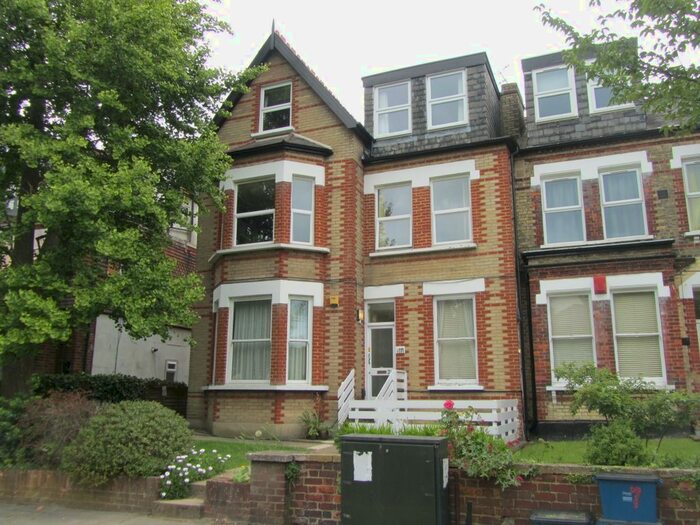 1 Bedroom Flat To Rent In Birdhurst Rise, South Croydon, CR2