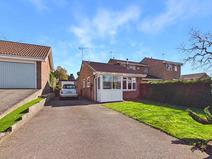 2 Bedroom Semi-Detached Bungalow For Sale In Rosemoor Lane, Oakwood, DE21