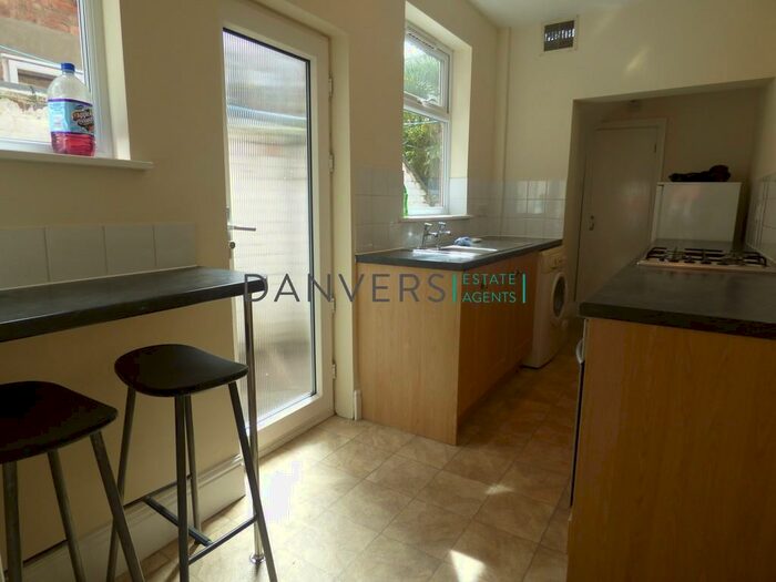 3 Bedroom Terraced House To Rent In Bruce Street, LE3