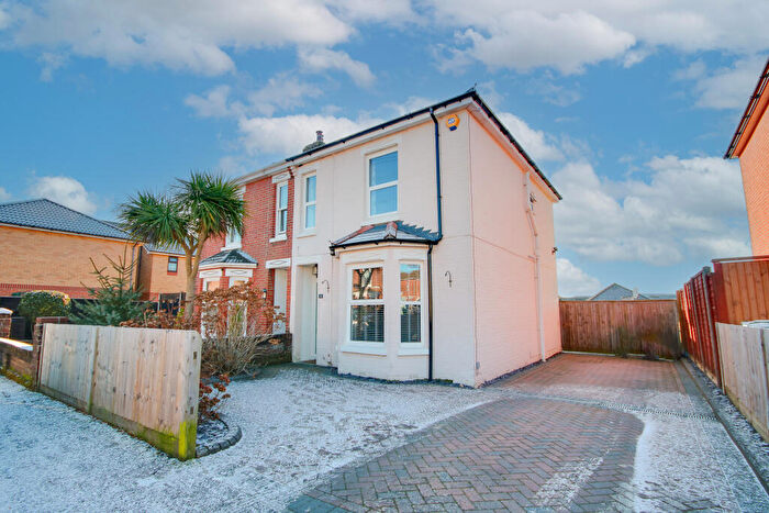 3 Bedroom Semi-Detached House For Sale In Sholing! Guide Price £, - £, ! Southerly Aspect Garden!, SO19