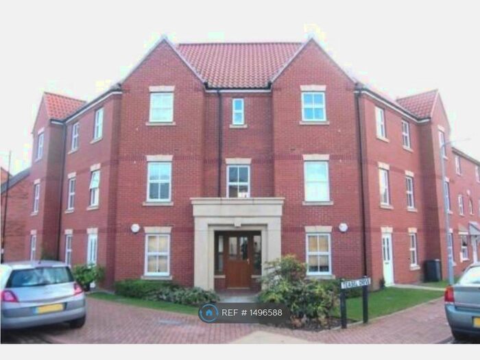 2 Bedroom Flat To Rent In Ironwood Avenue, Desborough, Kettering, NN14