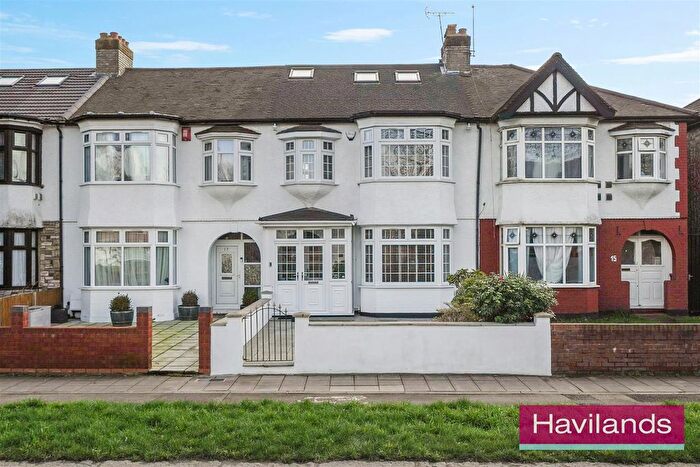 4 Bedroom Terraced House For Sale In Great Cambridge Road, London, N18