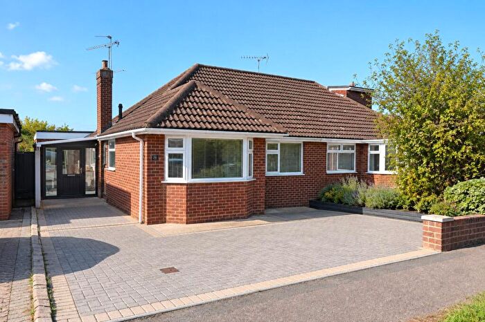 2 Bedroom Bungalow To Rent In Cannons Close, Bishop's Stortford, Hertfordshire, CM23