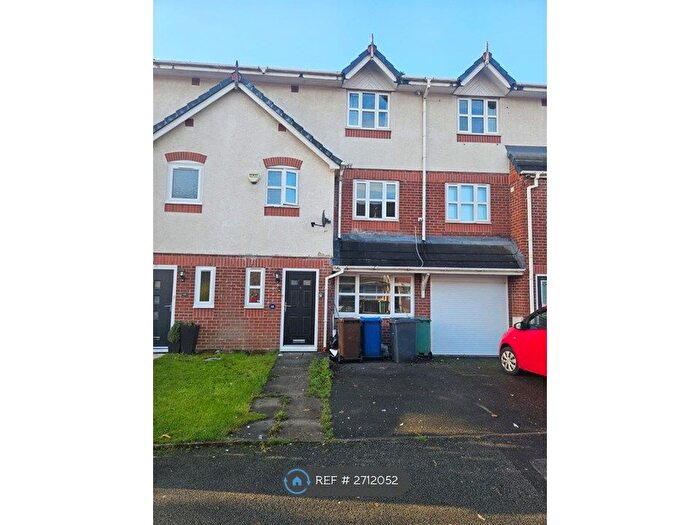 4 Bedroom Terraced House To Rent In Butterstile Avenue, Prestwich, Manchester, M25