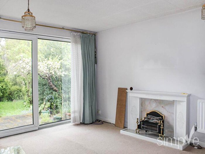 5 Bedroom House To Rent In Bangors Road North, Iver, Buckinghamshire, SL0