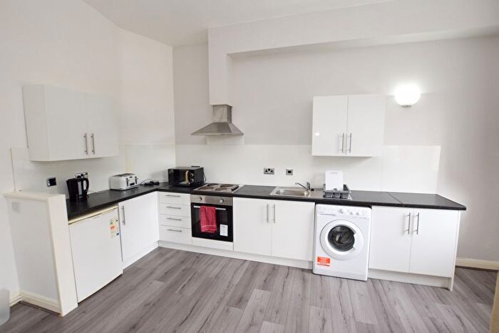 1 Bedroom Flat To Rent In Spring Bank Court, Manor Road, Woodley, SK6