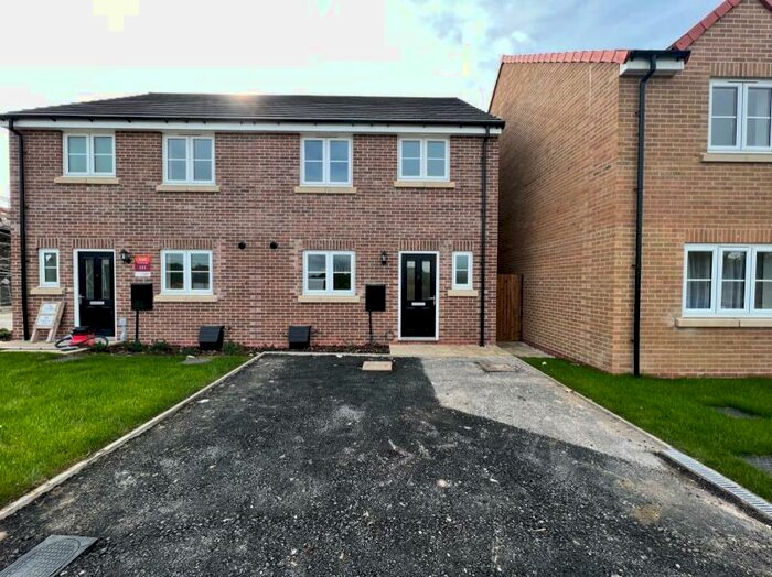 3 Bedroom Semi-Detached House To Rent In Robson Avenue, Beverley, HU17