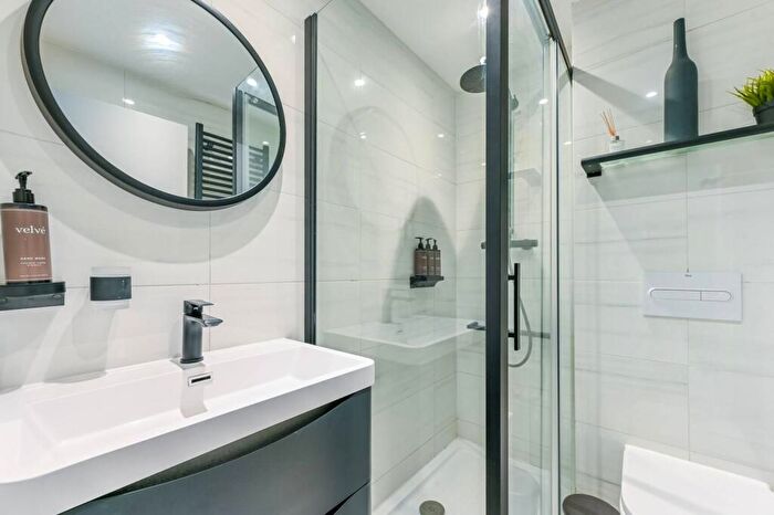 1 Bedroom Flat To Rent In Oakley Square, Mornington Crescent, London, NW1