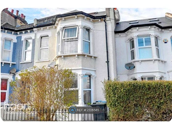 5 Bedroom Terraced House To Rent In Lucerne Road, Thornton Heath, CR7