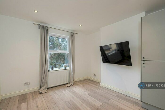 1 Bedroom Flat To Rent In Harlesden, London, NW10