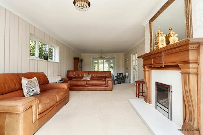 5 Bedroom Detached House For Sale In Chapel Lane, Curdridge, SO32